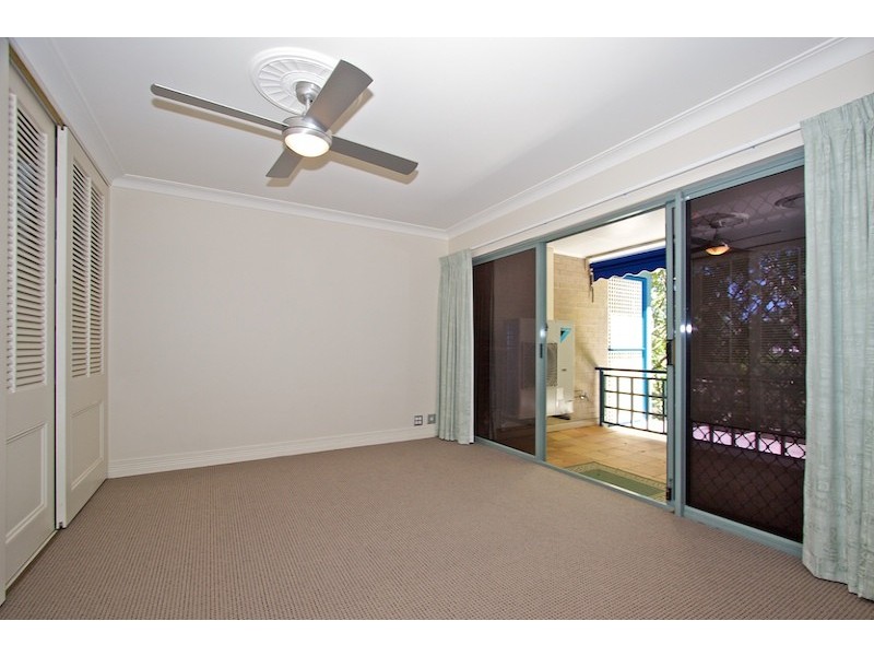 2/3 Island Drive (the Anchorage), Tweed Heads NSW 2485