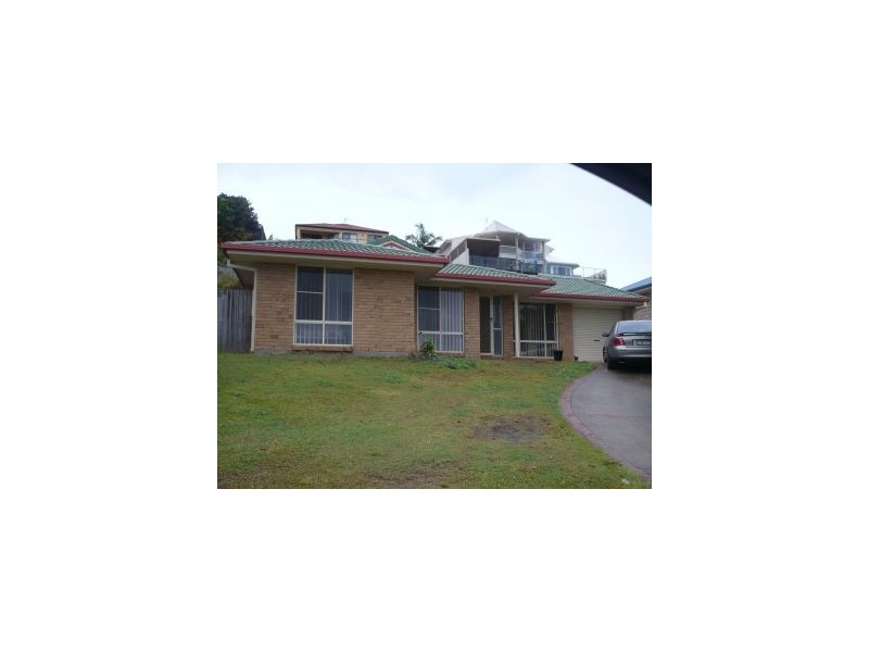 27 Clonakilty Close, Banora Point NSW 2486