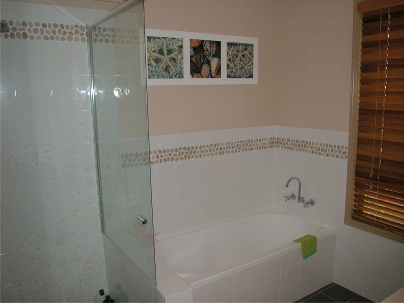 39 Broadwater Esplanade, Bilambil Heights NSW 2486