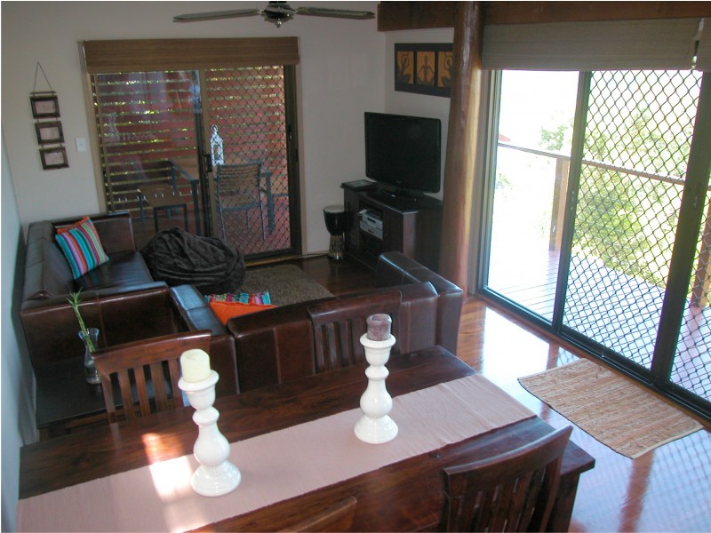 39 Broadwater Esplanade, Bilambil Heights NSW 2486