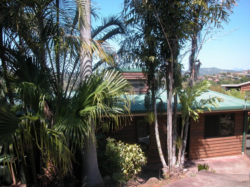 39 Broadwater Esplanade, Bilambil Heights NSW 2486