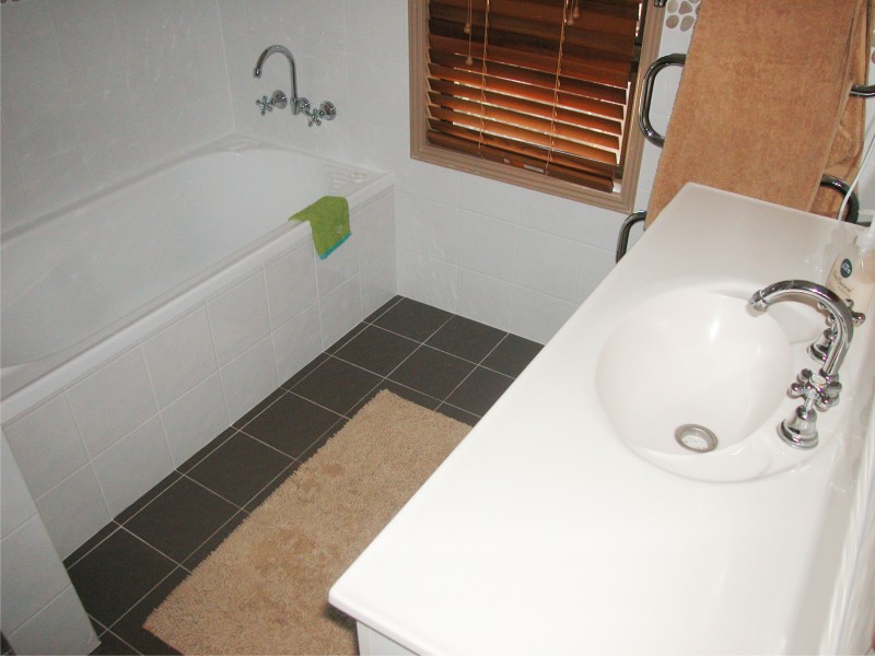 39 Broadwater Esplanade, Bilambil Heights NSW 2486