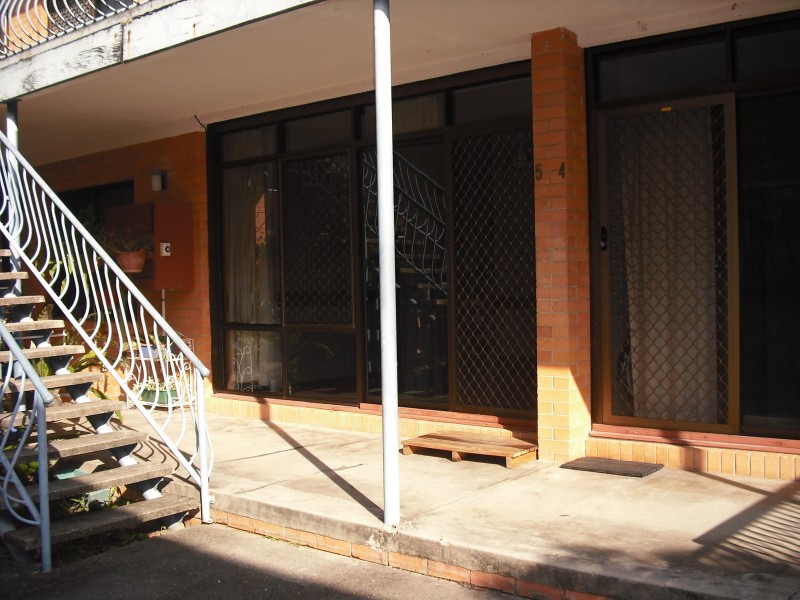 4/18 Haig Street, Kirra QLD 4225