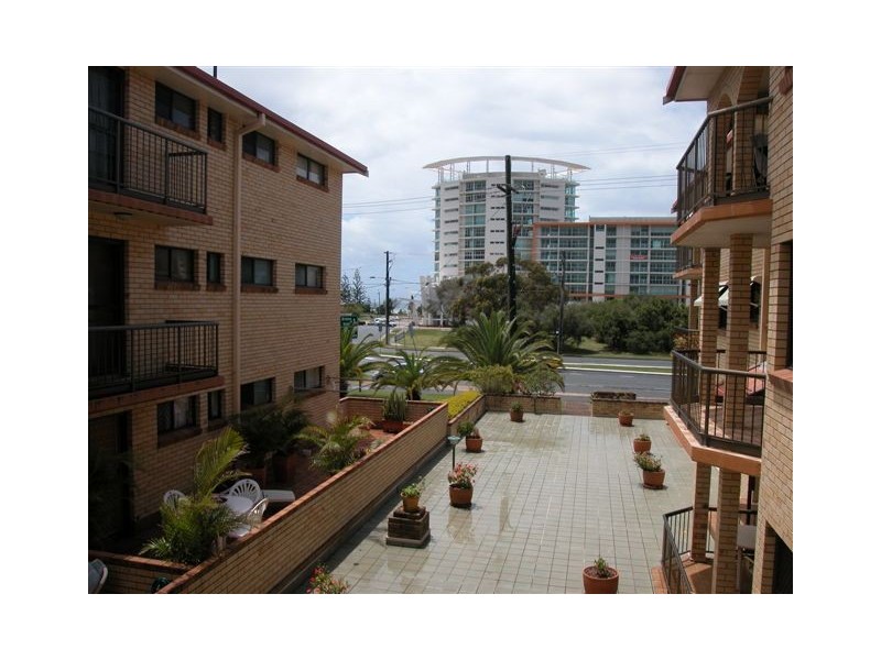 6/74 Coolangatta Road, Kirra QLD 4225