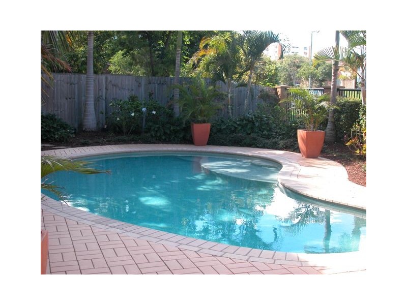 03/48 Coolangatta Road, Kirra QLD 4225