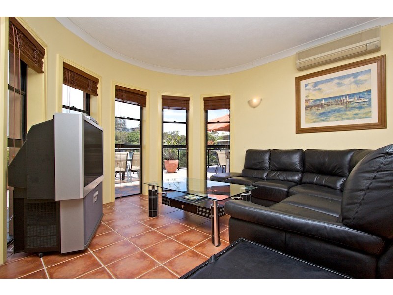 5/38 ‘Casa Colina’ Tweed Street, Coolangatta QLD 4225