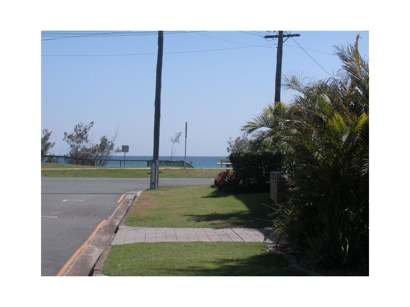 4/4 Johnston Street, Bilinga QLD 4225