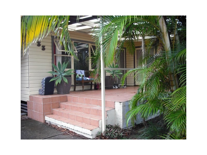 33  Binya Avenue, Kirra QLD 4225