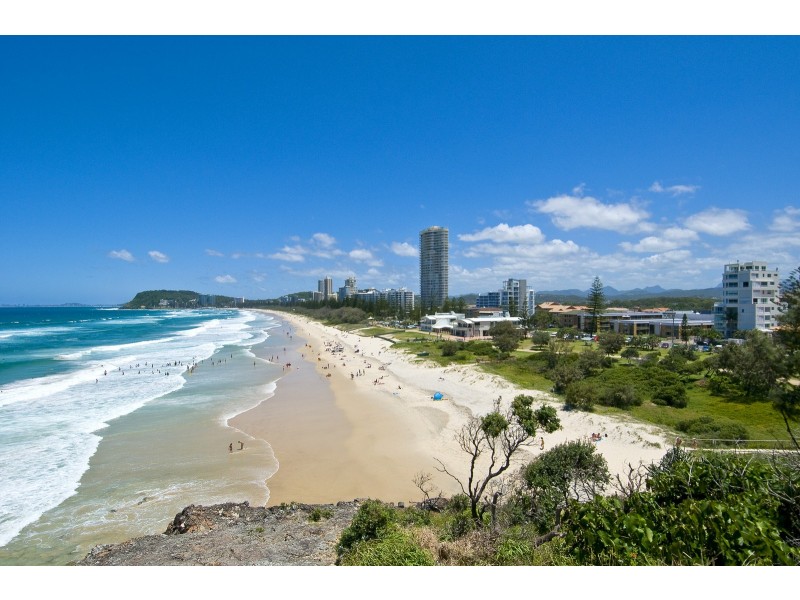 14 Sunshine Parade, Miami QLD 4220