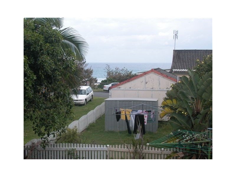 227 Golden Four Drive, Bilinga QLD 4225