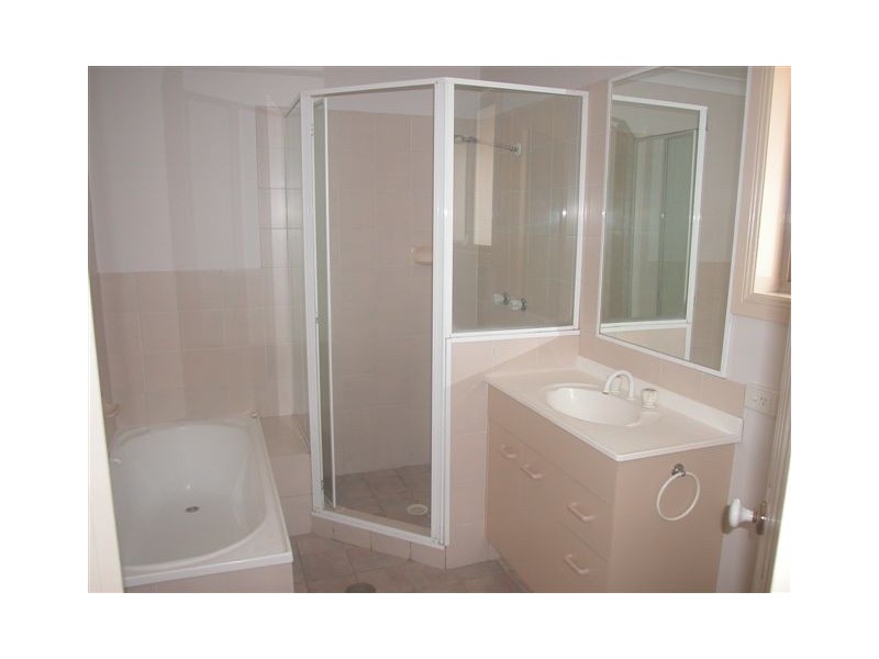 94 Kennedy Drive Cnr Barrett Street, Tweed Heads NSW 2485