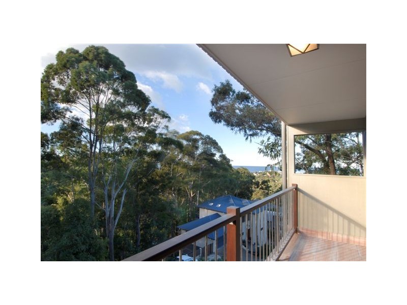 8 Sanctuary Crest, Currumbin QLD 4223