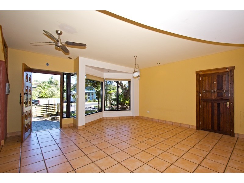 8 Noarlunga Street, Banora Point NSW 2486