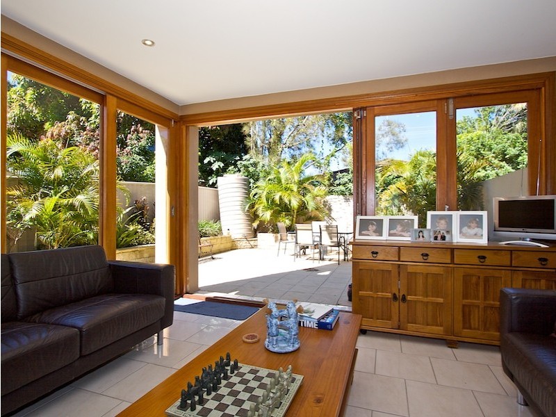 1/22 Bali Avenue, Palm Beach QLD 4221