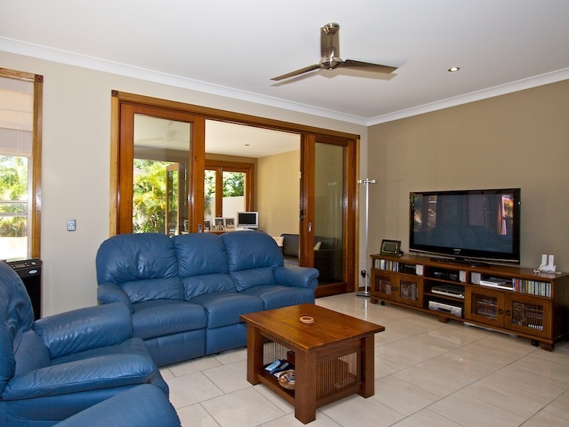 1/22 Bali Avenue, Palm Beach QLD 4221