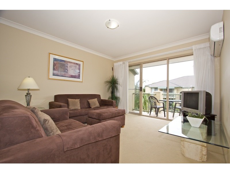 39/37-43 Golden Four Drive, Bilinga QLD 4225