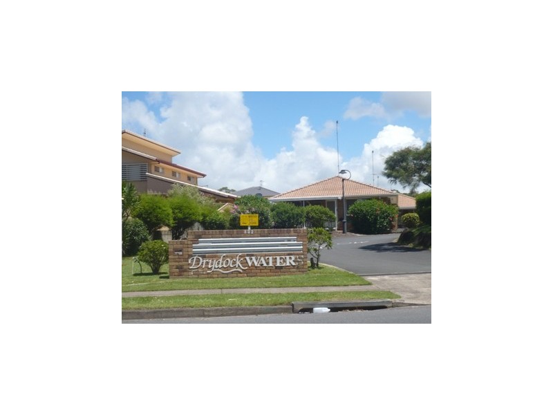 13/102 Dry Dock Road, Tweed Heads South NSW 2486