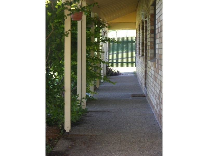 6 Ruth Terrace, Oxenford QLD 4210