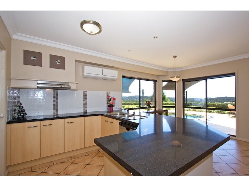 10 Dalwood Circuit, Tallebudgera QLD 4228