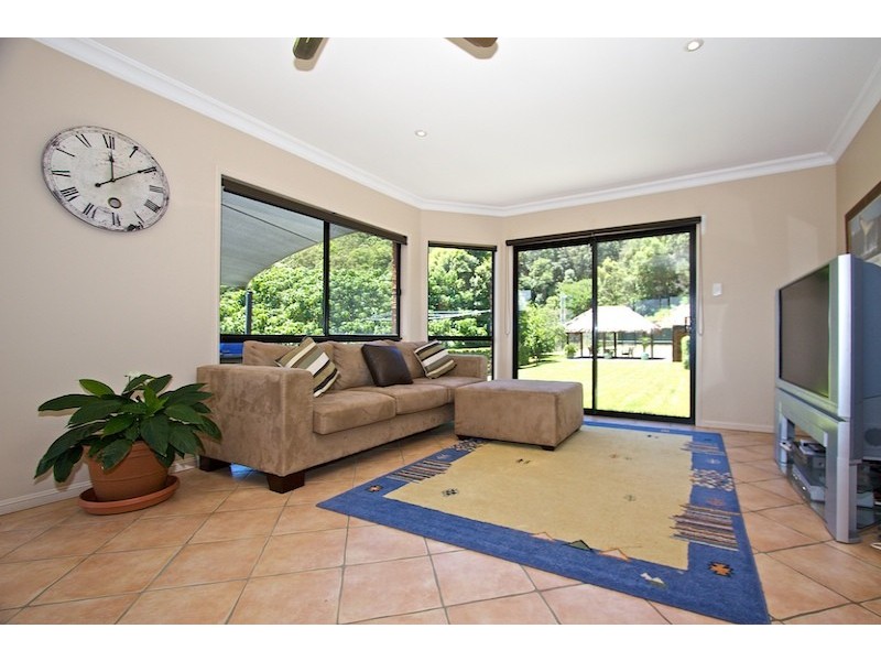 10 Dalwood Circuit, Tallebudgera QLD 4228
