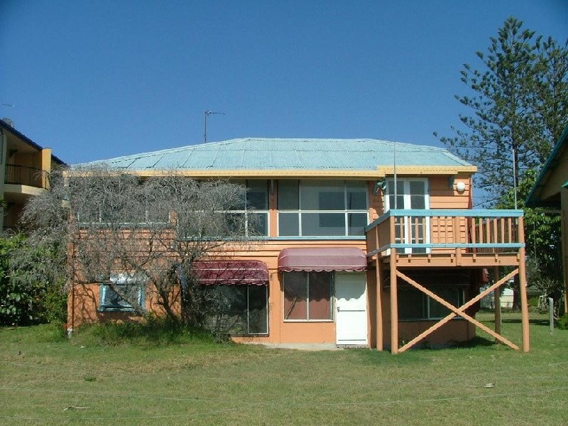 233 Golden Four Drive, Bilinga QLD 4225