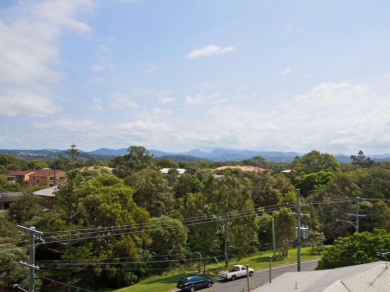12 Haig Street, Kirra QLD 4225
