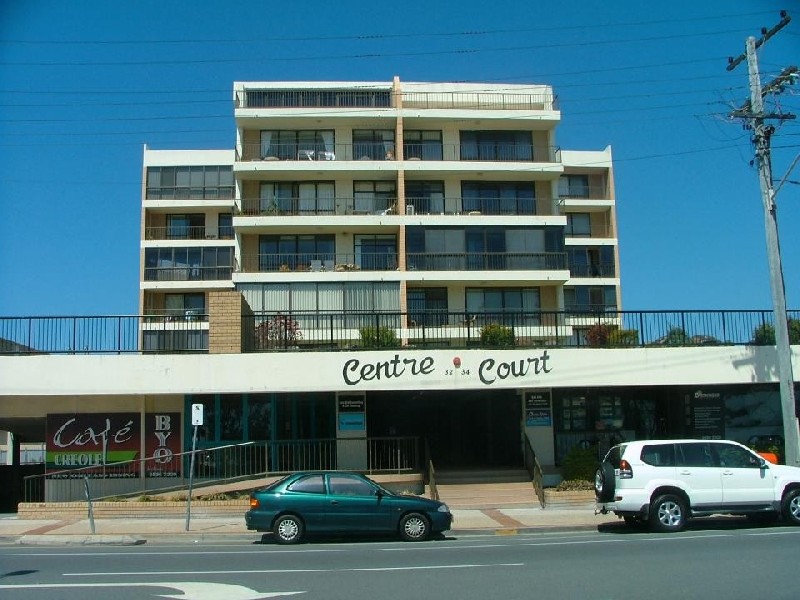 9/34 ‘Centre Court’ Musgrave St, Kirra QLD 4225