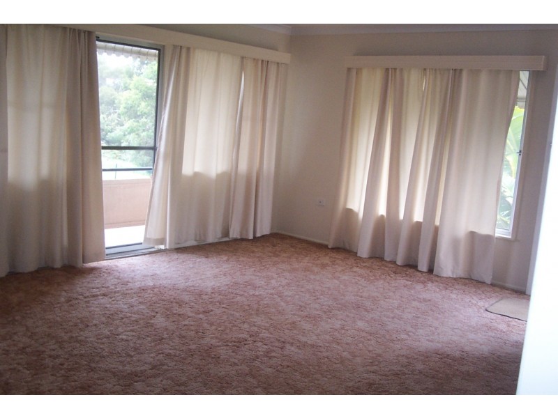 4/37  Coolangatta Road, Kirra QLD 4225