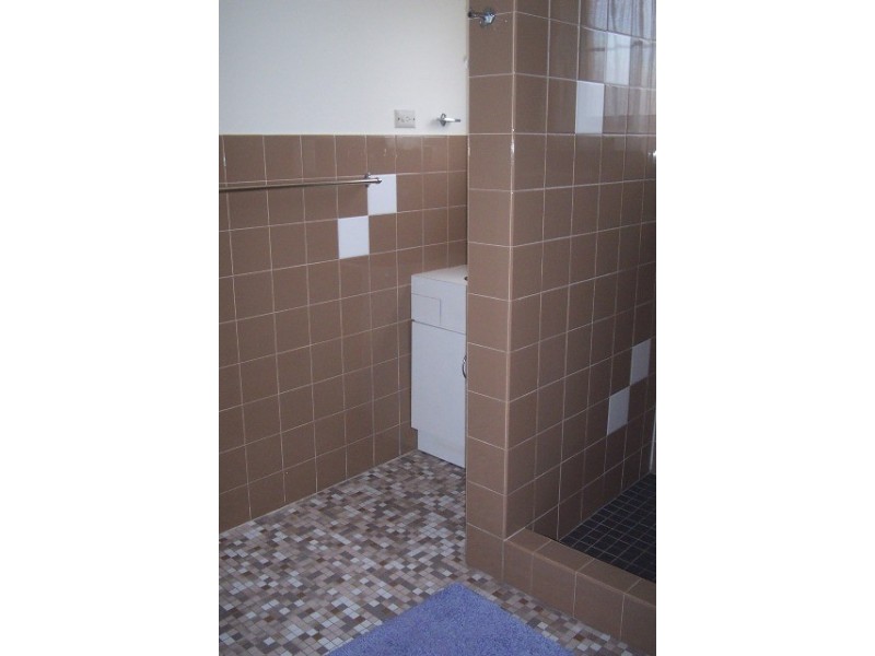 4/37  Coolangatta Road, Kirra QLD 4225