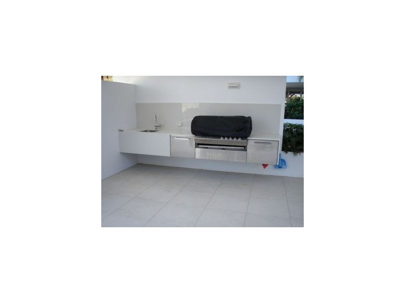 302 “Elysee” Apartments, 26 Musgrave Street, Kirra QLD 4225
