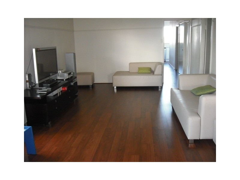 32 Rutledge Street, Coolangatta QLD 4225