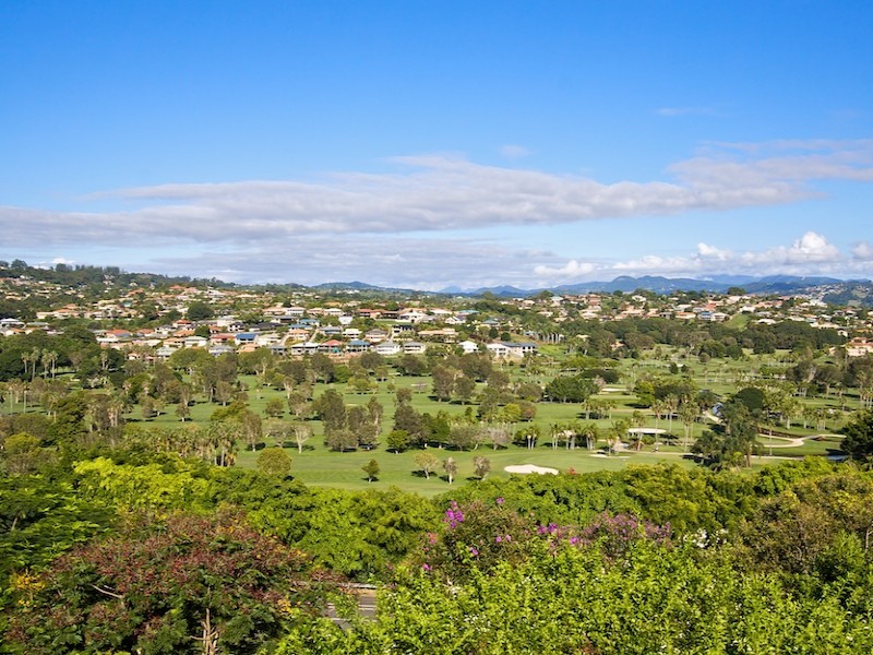 15 Castlecrag Avenue, Banora Point NSW 2486