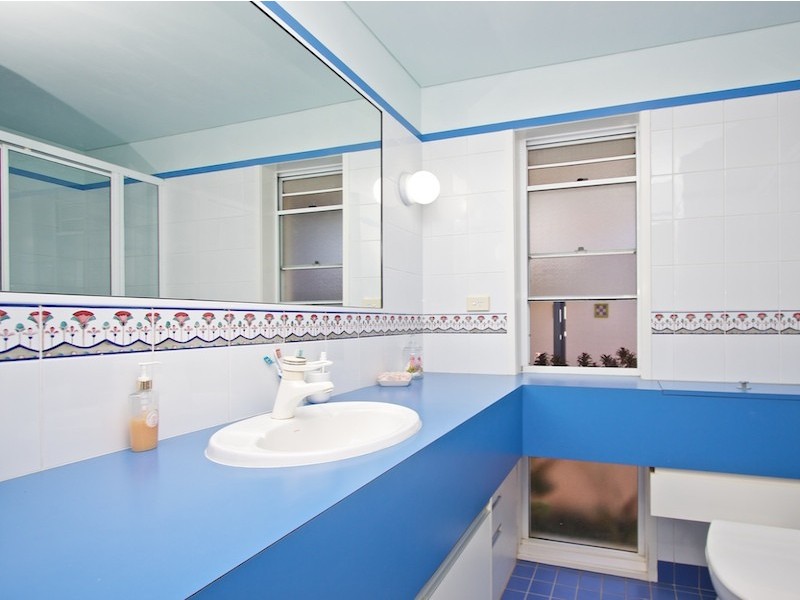 15 Castlecrag Avenue, Banora Point NSW 2486