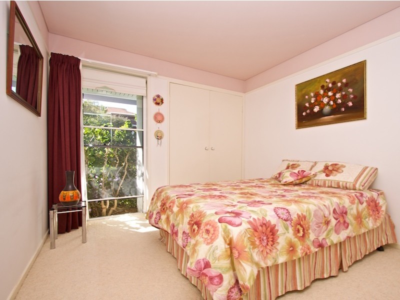 15 Castlecrag Avenue, Banora Point NSW 2486