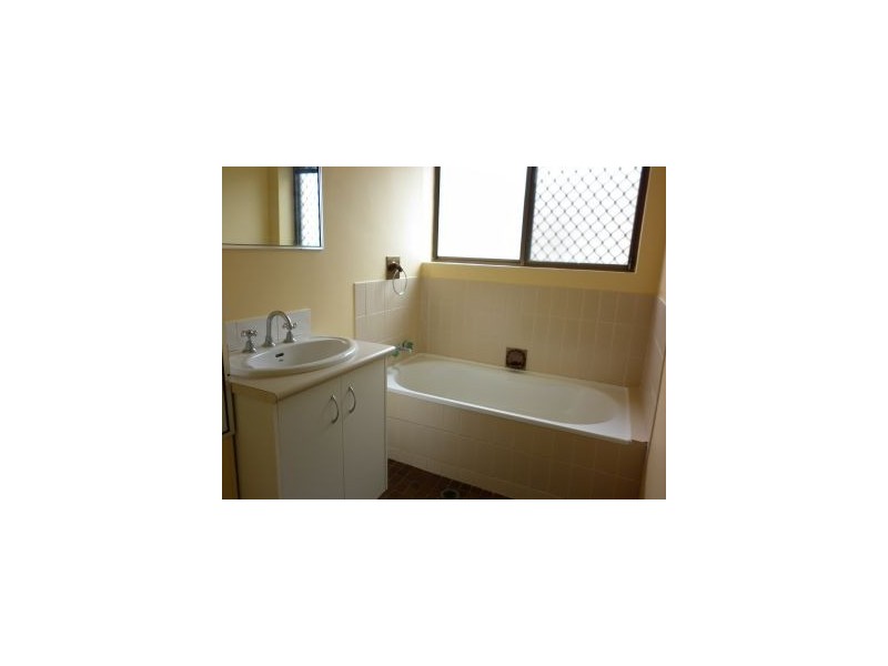 1/123 Golden Four Drive, Bilinga QLD 4225