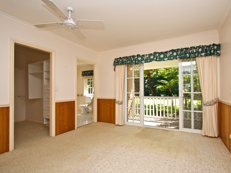 1110 Tallebudgera Creek Road, Tallebudgera Valley QLD 4228