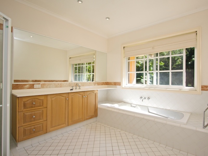 1110 Tallebudgera Creek Road, Tallebudgera Valley QLD 4228