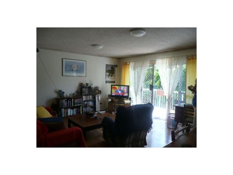 Unit 2 Waverley 130 Musgrave St, Coolangatta QLD 4225