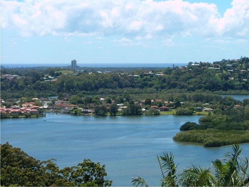 19  Karingal Ave, Bilambil Heights NSW 2486