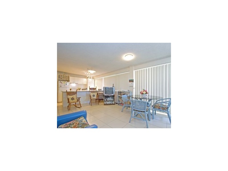 Unit 3 ‘Rospri’ 144 Pacific Parade, Bilinga QLD 4225