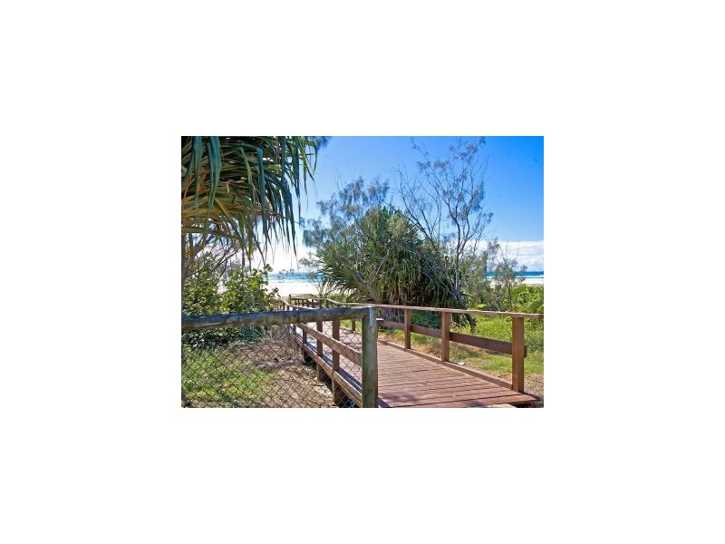 Unit 3 ‘Rospri’ 144 Pacific Parade, Bilinga QLD 4225