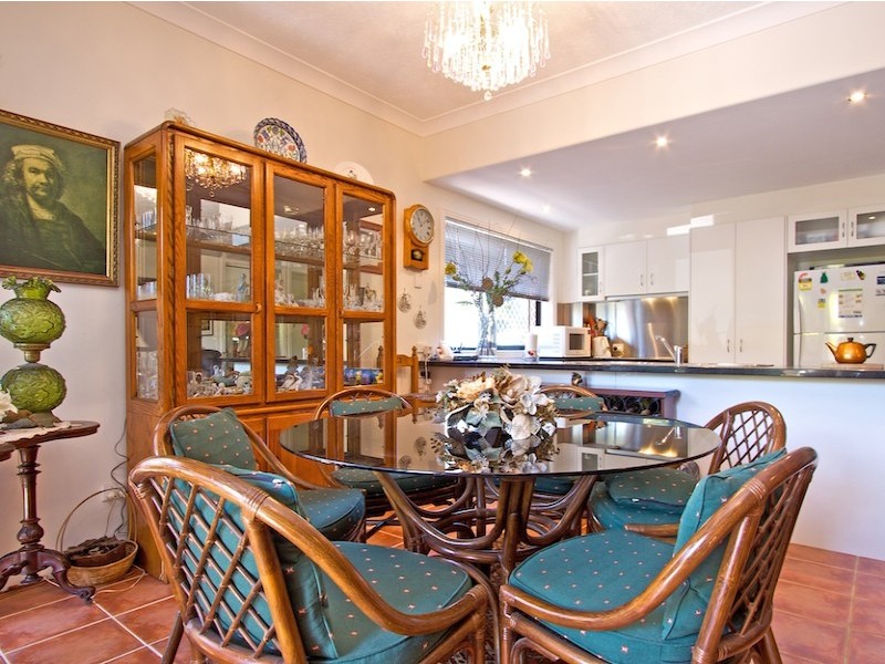 CASA COLINA Unit 1 – 38 Tweed St, Coolangatta QLD 4225