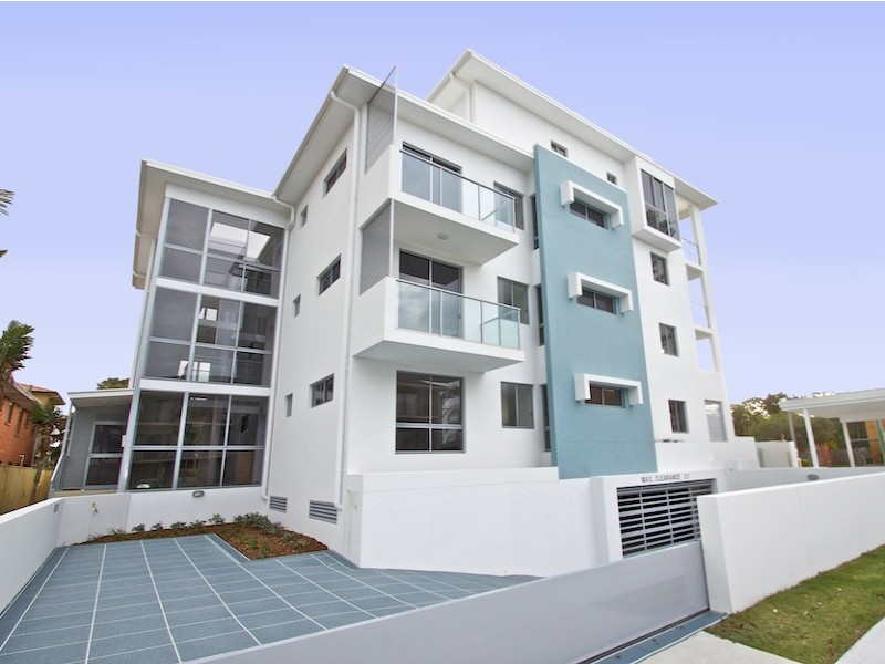 10 Tallebudgera Drive, Palm Beach QLD 4221