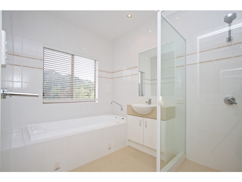 657 Tallebudgera Creek Road, Tallebudgera Valley QLD 4228