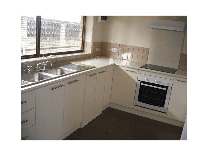 8/123 Golden Four Drive, Bilinga QLD 4225