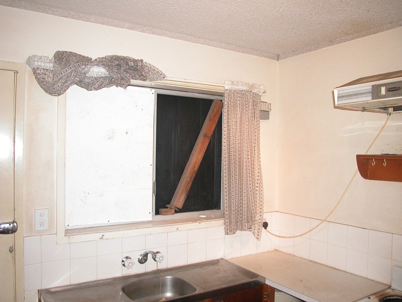 UNIT 2 5 DOUGLAS STREET, Kirra QLD 4225