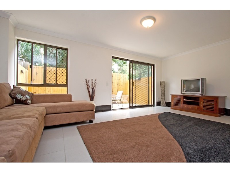 Unit 19 10 Bridgman Drive, Burleigh Heads QLD 4220