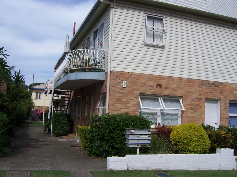 4/6 Lord, Kirra QLD 4225