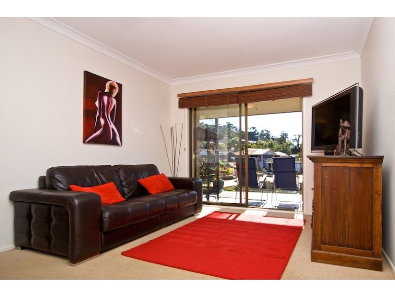 3 Captains Way, Banora Point NSW 2486