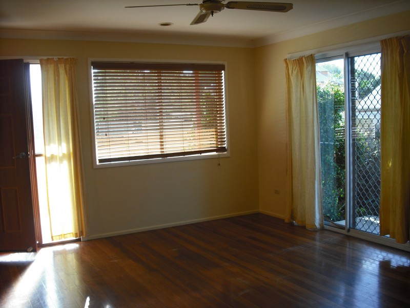 1/3  Gala Grove, Kirra QLD 4225
